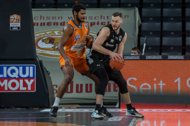 因此不急于 因此不急于