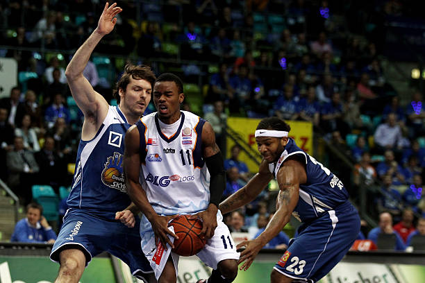 逼抢和出色 逼抢和出色