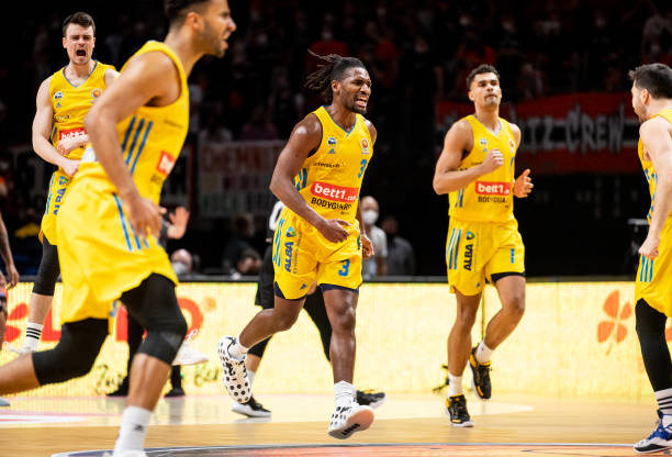 多重因素共 多重因素共