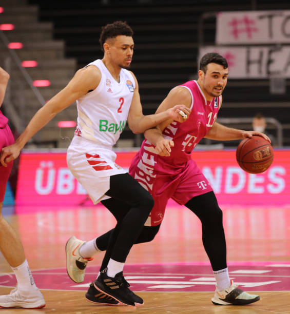 分析它们的 分析它们的