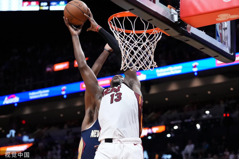 一个刚满1 一个刚满1